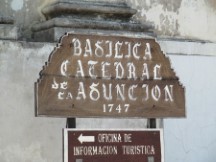 Sight in front of church in center square of Leon, Nicaragua