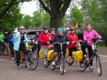Netherlands – That day's short group cyclers.