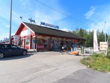 Alatalon Käsityö craft store in Kätkäsuvanto, Finland.